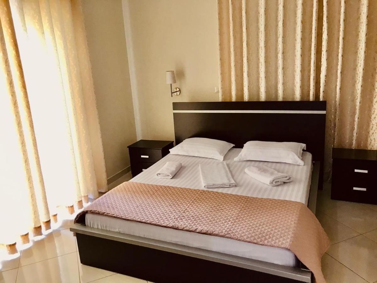 Hotel Metali Саранда Экстерьер фото